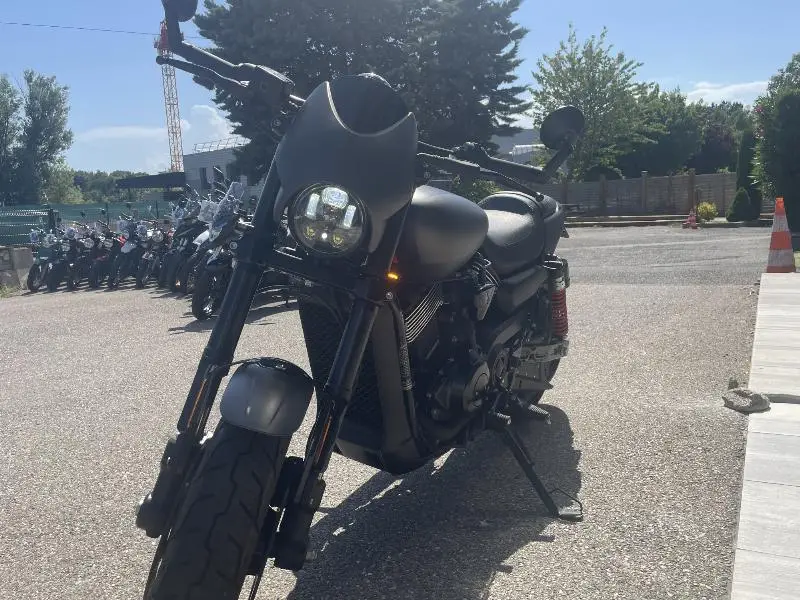 STREET ROD 750