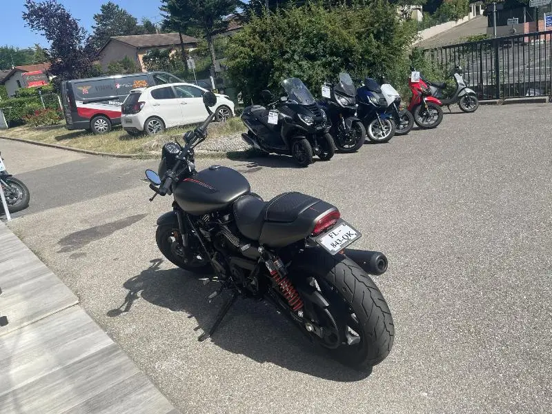 STREET ROD 750