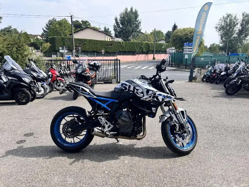 GSX8S