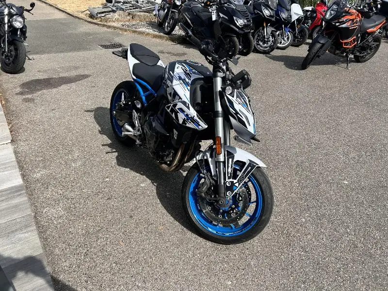 GSX8S