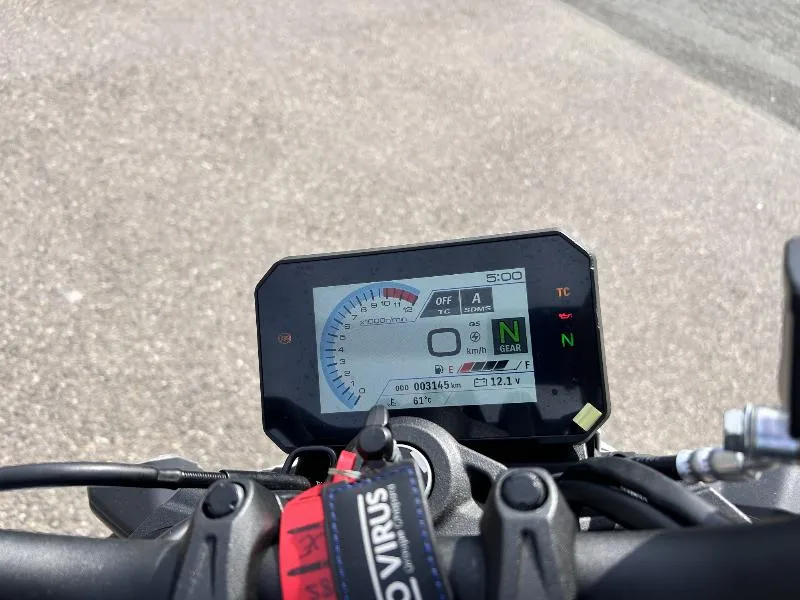 GSX8S