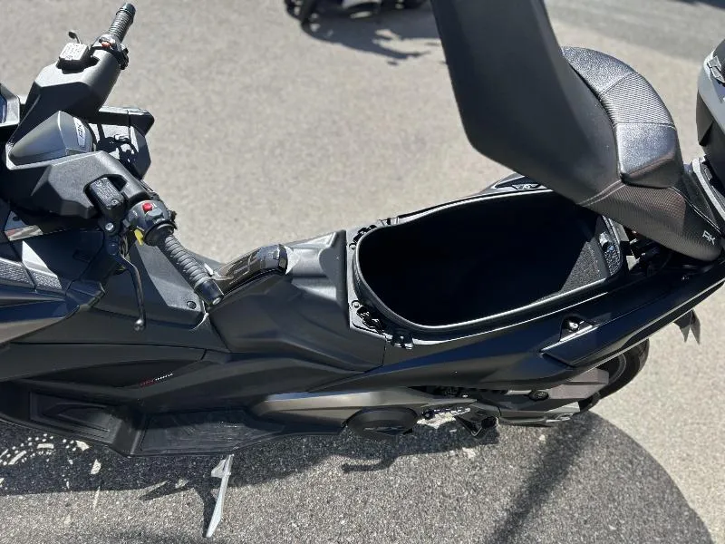 AK 550
