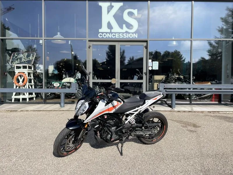 390 DUKE ABS