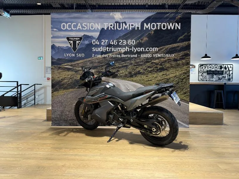 890 ADVENTURE