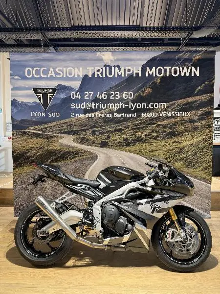 DAYTONA 765 Moto 2