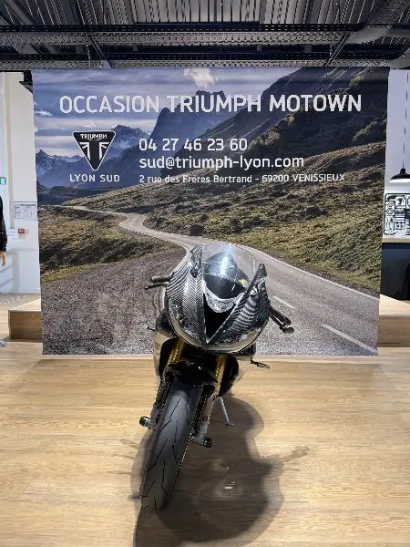 DAYTONA 765 Moto 2