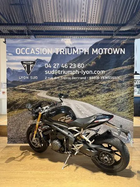 SPEED TRIPLE 1200 RS