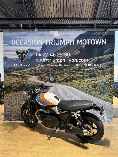 SPEED TWIN 900