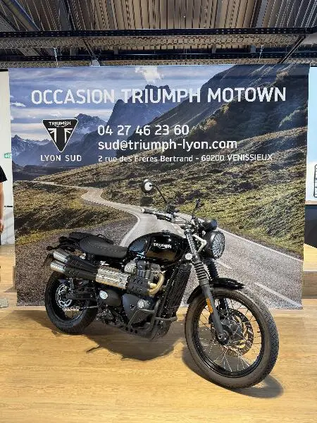 STREET SCRAMBLER 900