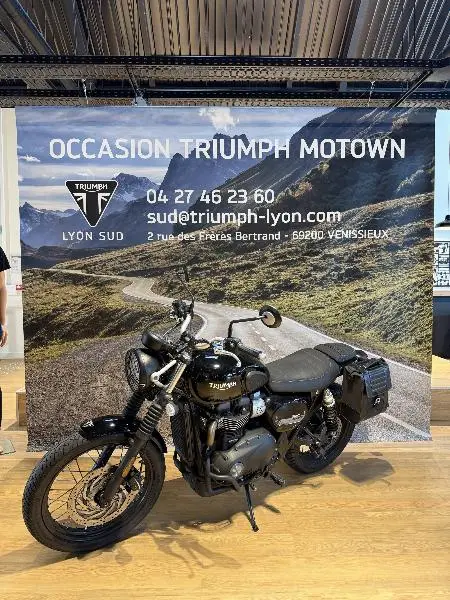 STREET SCRAMBLER 900