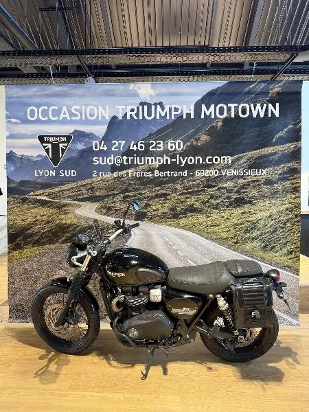 STREET SCRAMBLER 900