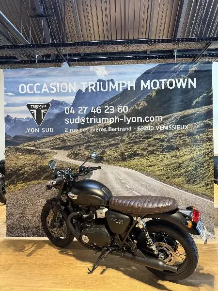 Bonneville T100