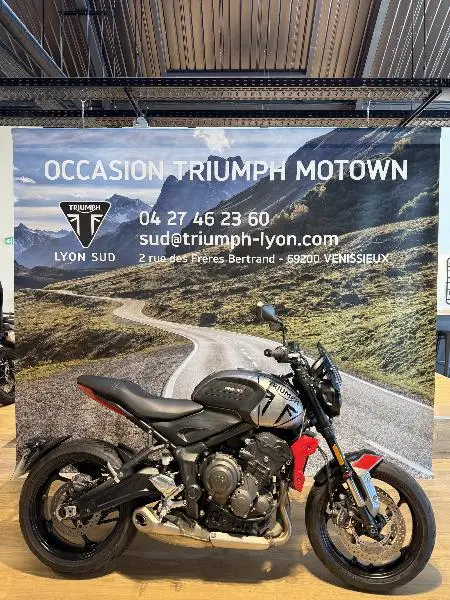 TRIDENT 660
