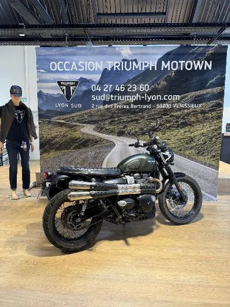 STREET SCRAMBLER 900
