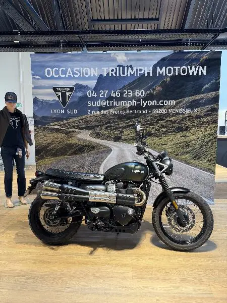 STREET SCRAMBLER 900