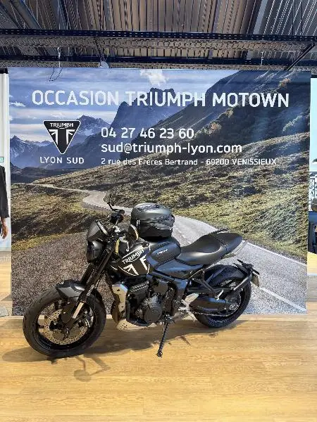 TRIDENT 660