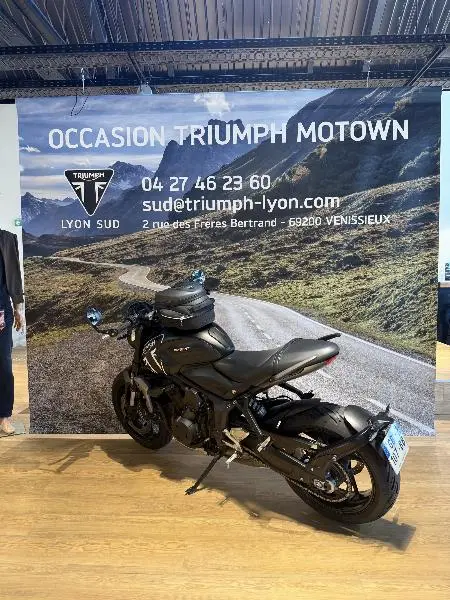 TRIDENT 660