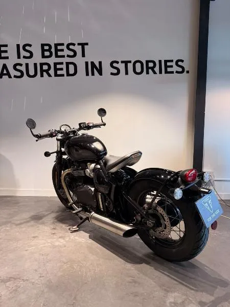 Bonneville Bobber 1200
