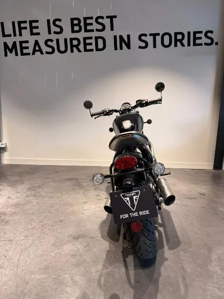 Bonneville Bobber 1200