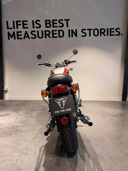 BONNEVILLE T120