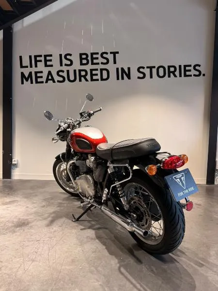 BONNEVILLE T120