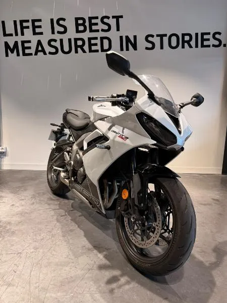 	DAYTONA 660