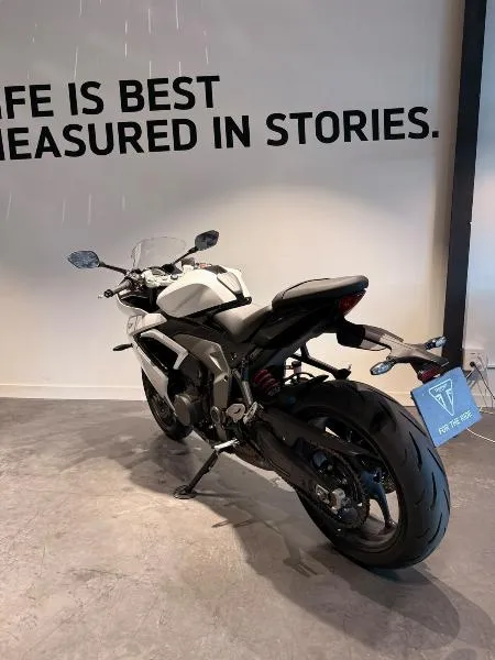 	DAYTONA 660
