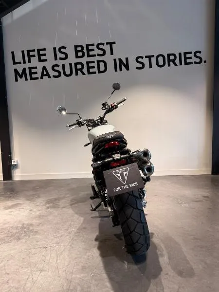 SCRAMBLER 900
