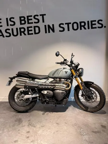 SCRAMBLER 900