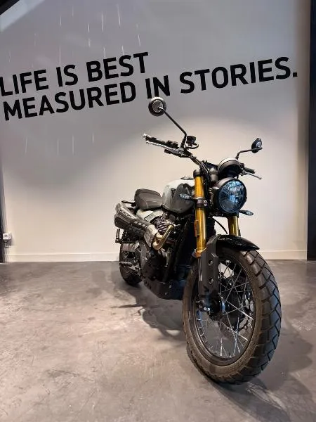 SCRAMBLER 900