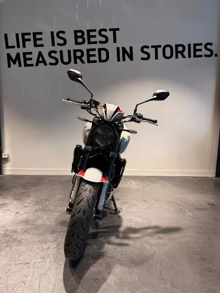TRIDENT 800