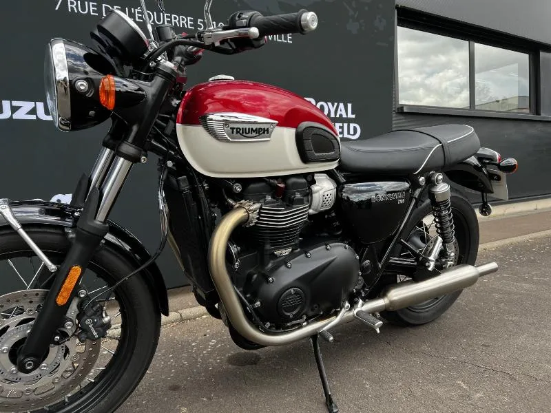 BONNEVILLE T100 900