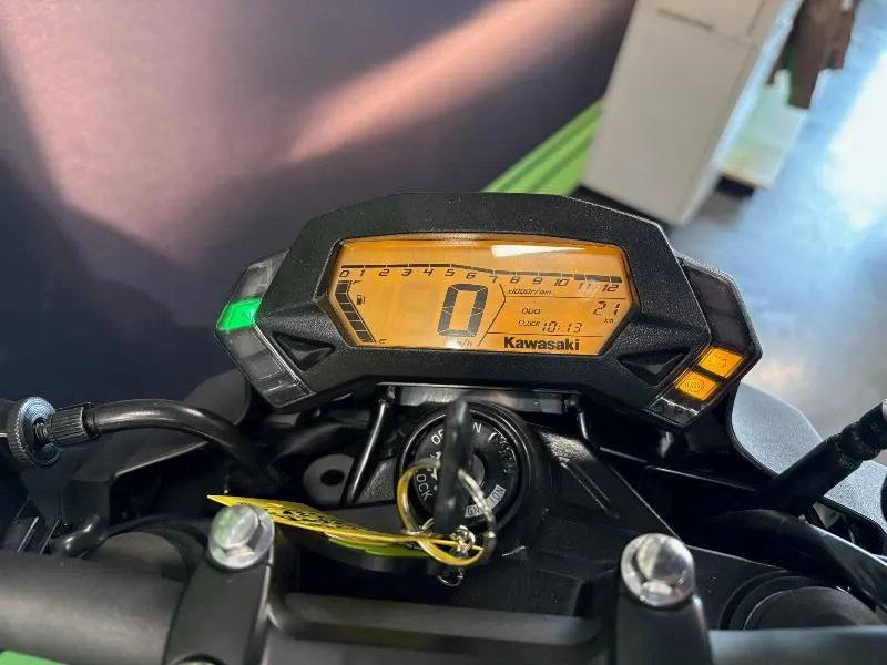 z 125
