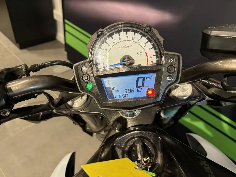 ER6N