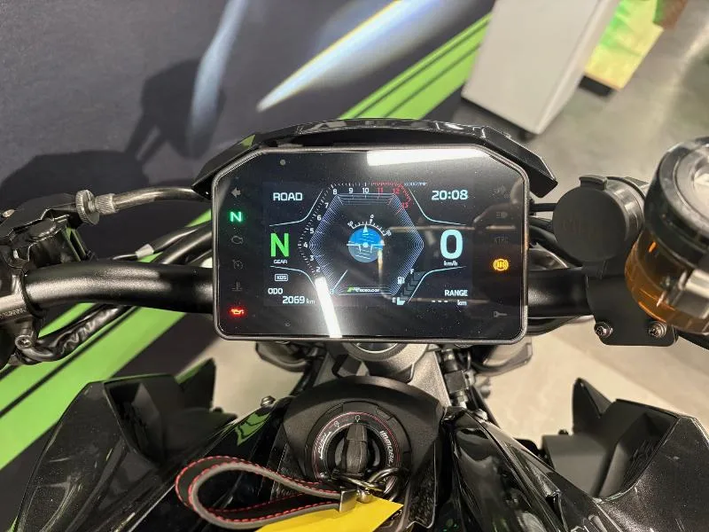 Z 1100