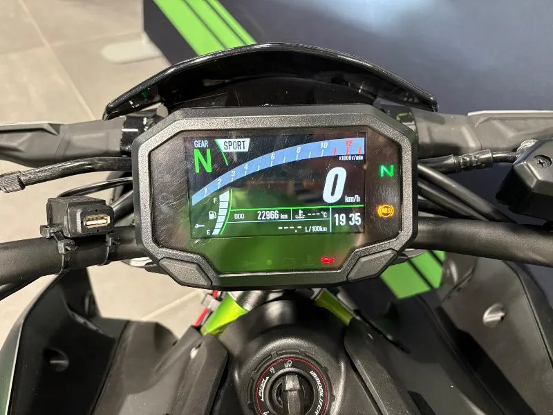 Z 900