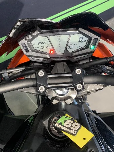 Z 800