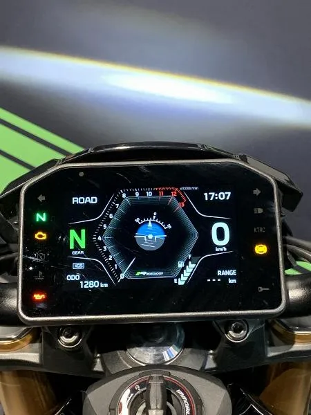 Z1100 SE