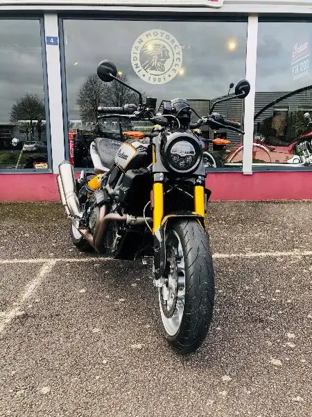 FTR 1200 R CARBON