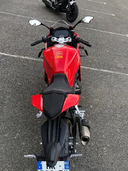 SRK 800 RR