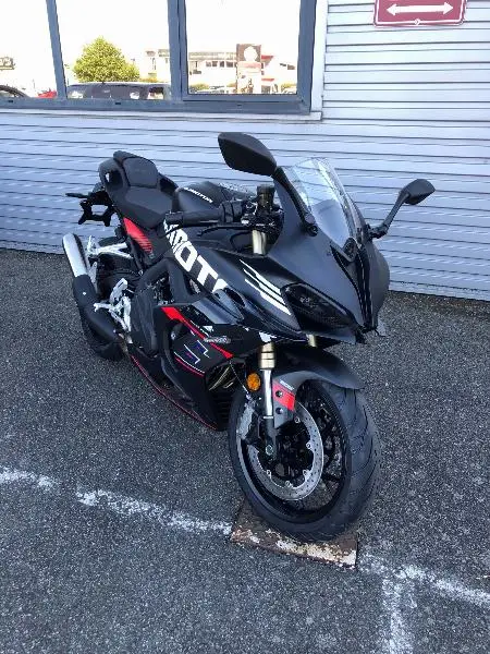 SRK 800 RS