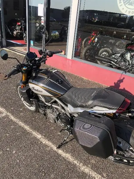 FTR 1200 R CARBON