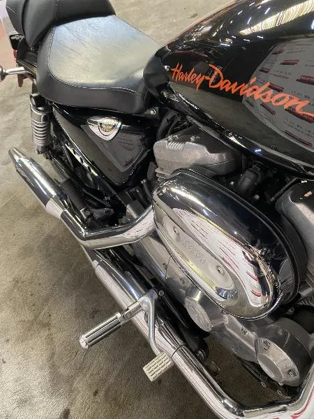 SPORTSTER 883