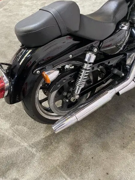 SPORTSTER 883