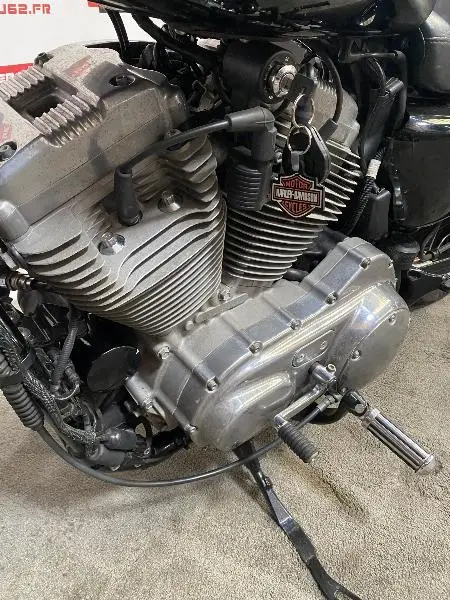 SPORTSTER 883