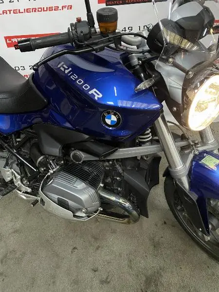 R 1200 R