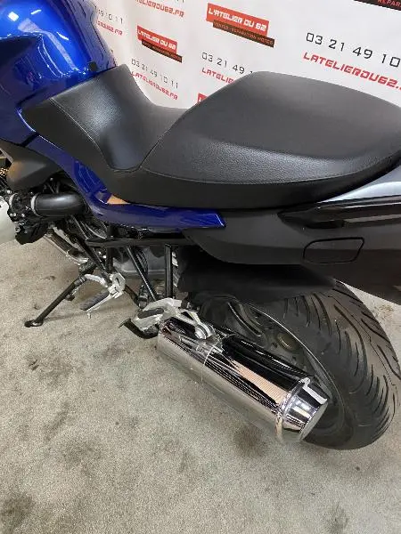 R 1200 R