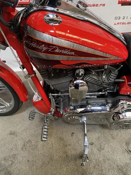 HarleyDavidson FXDSE2 Screamin Eagle Dyna 