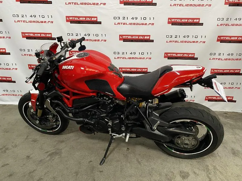 Monster 1200 R