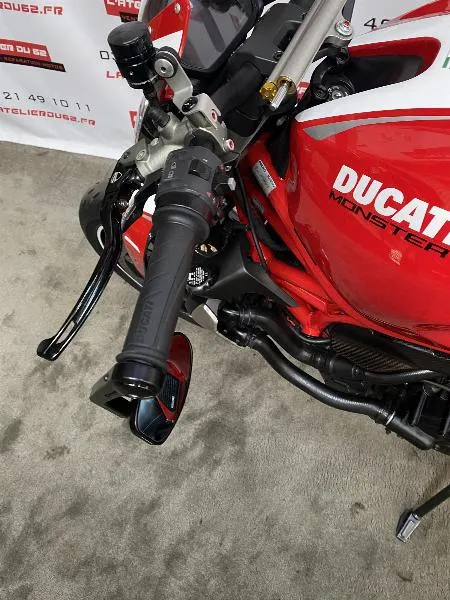 Monster 1200 R